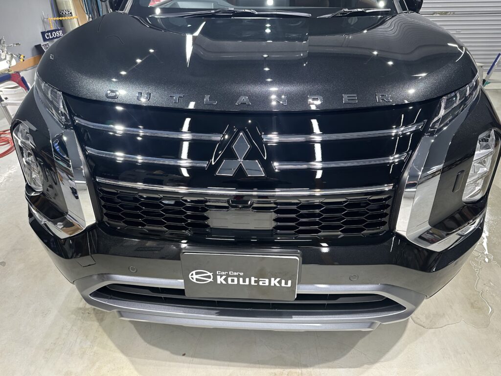 三菱アウトランダーPHEV・鏡面磨き作業+セラミックコーティング施工事例 富山県富山市K様