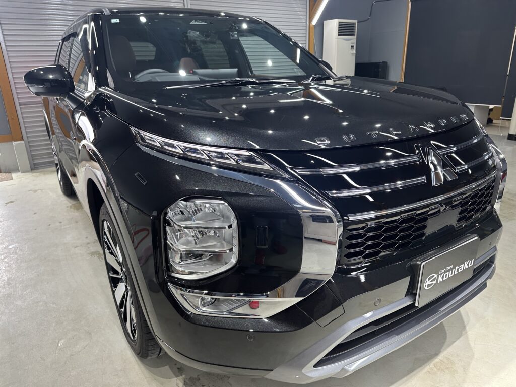 三菱アウトランダーPHEV・鏡面磨き作業+セラミックコーティング施工事例 富山県富山市K様