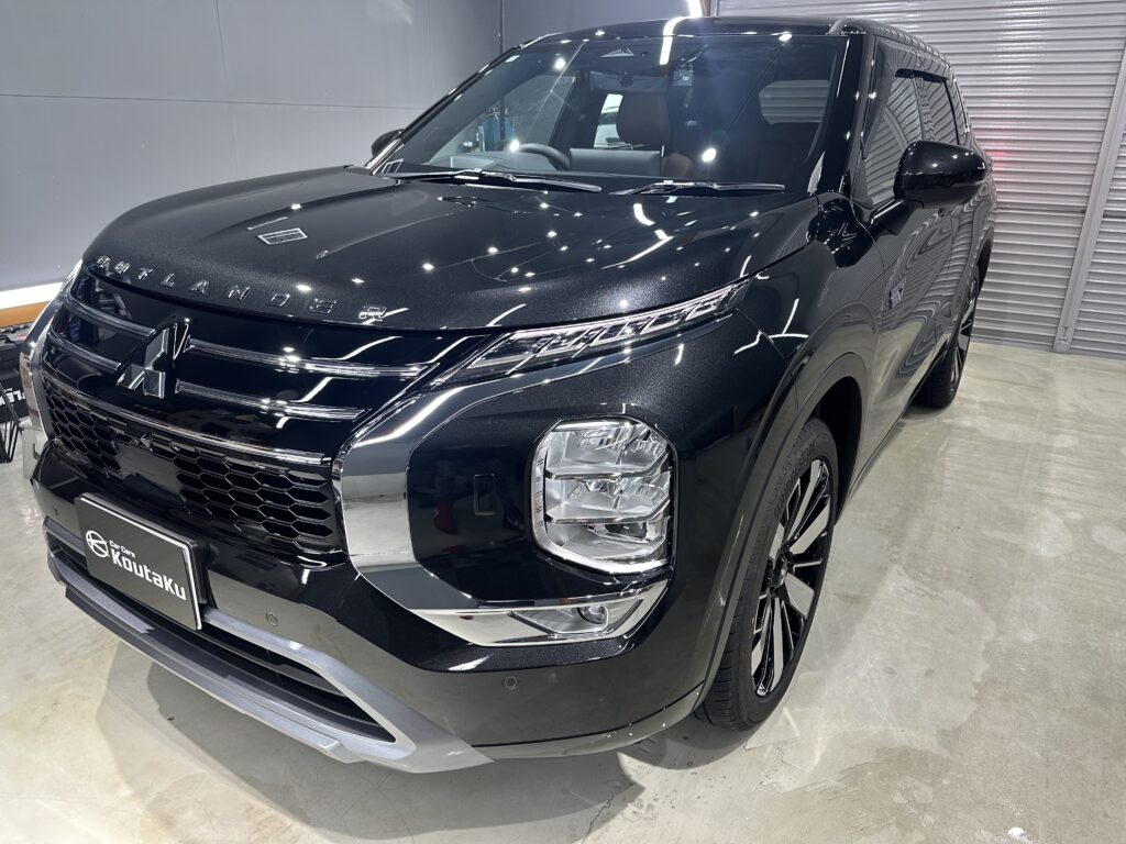 三菱アウトランダーPHEV・鏡面磨き作業+セラミックコーティング施工事例 富山県富山市K様