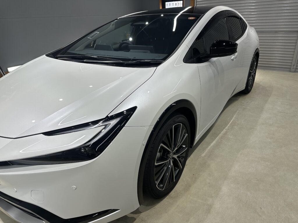 トヨタ・プリウス・鏡面磨き+セラミックコーティング施工事例 富山市H様