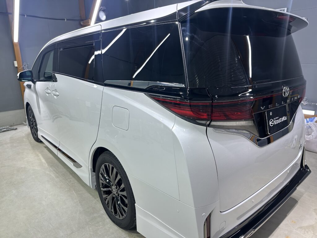トヨタヴェルファイア・鏡面磨き作業+セラミックコーティング施工事例 富山市E様