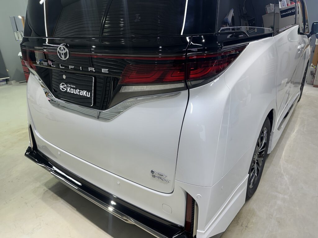 トヨタヴェルファイア・鏡面磨き作業+セラミックコーティング施工事例 富山市E様