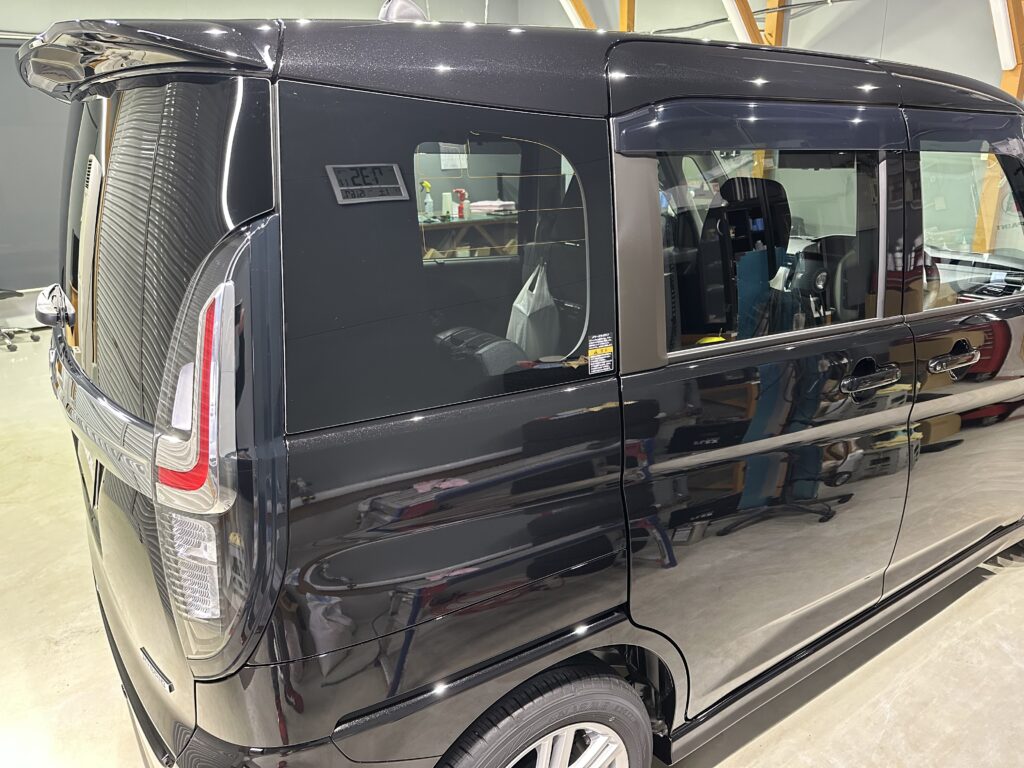 三菱・デリカD2・鏡面磨き作業+セラミックコーティング施工 富山市K様