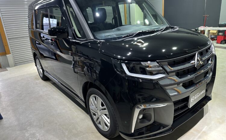 三菱デリカD２・鏡面磨き作業+セラミックコーティング施工　富山市Ｋ様