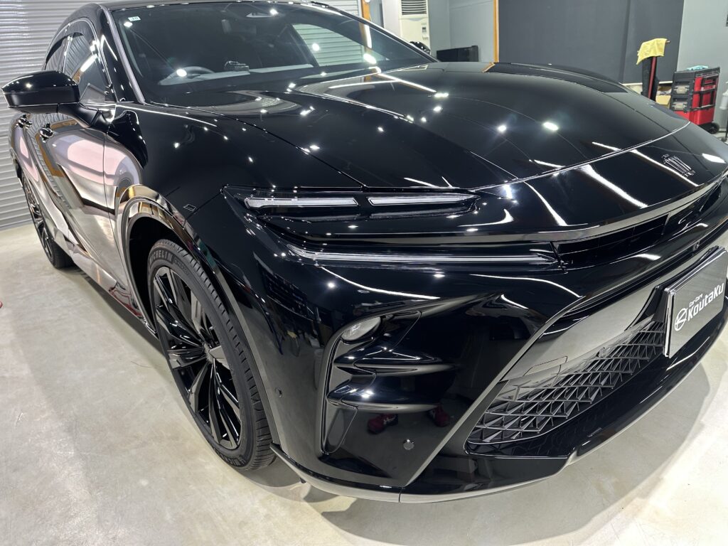 トヨタ・クラウンスポーツ・鏡面磨き作業+セラミックコーティング施工事例