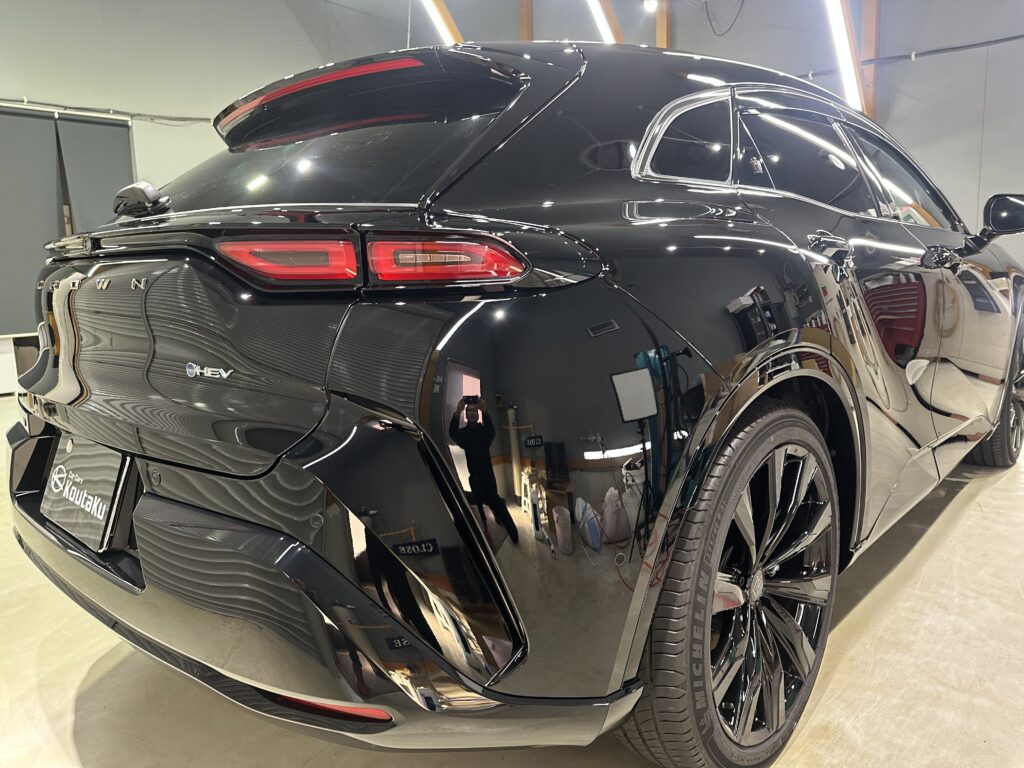 トヨタ・クラウンスポーツ・鏡面磨き作業+セラミックコーティング施工事例