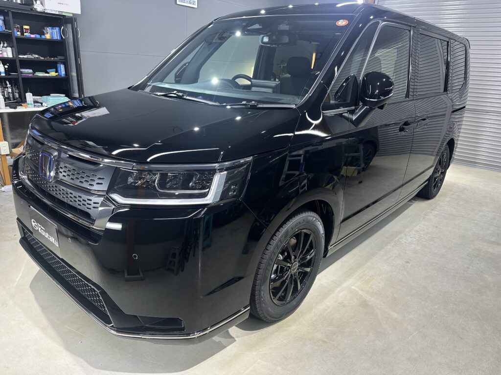 ホンダ・ステップワゴン・鏡面磨き作業+セラミックコーティング施工事例 富山市S様