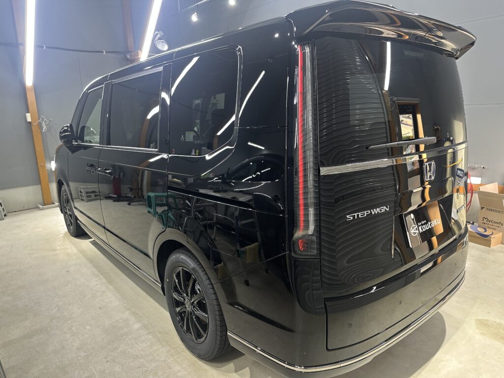 ホンダ・ステップワゴン・鏡面磨き作業+セラミックコーティング施工事例 富山市S様