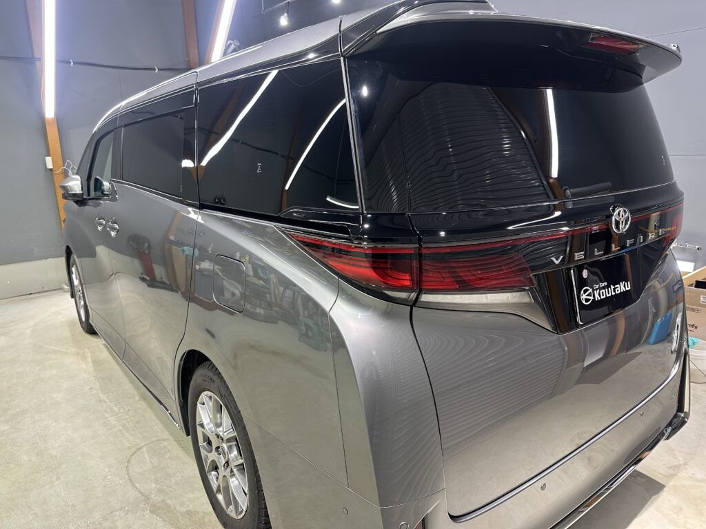 トヨタ・ヴェルファイア・鏡面磨き作業+セラミックコーティング施工事例　富山市Ｏ様