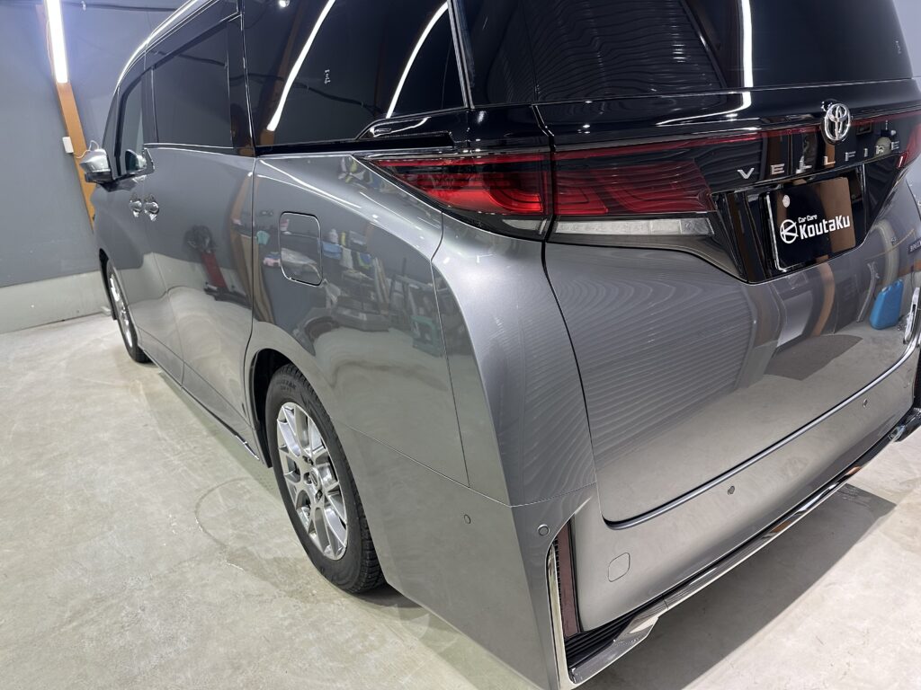 トヨタ・ヴェルファイア・鏡面磨き作業+セラミックコーティング施工事例　富山市Ｏ様
