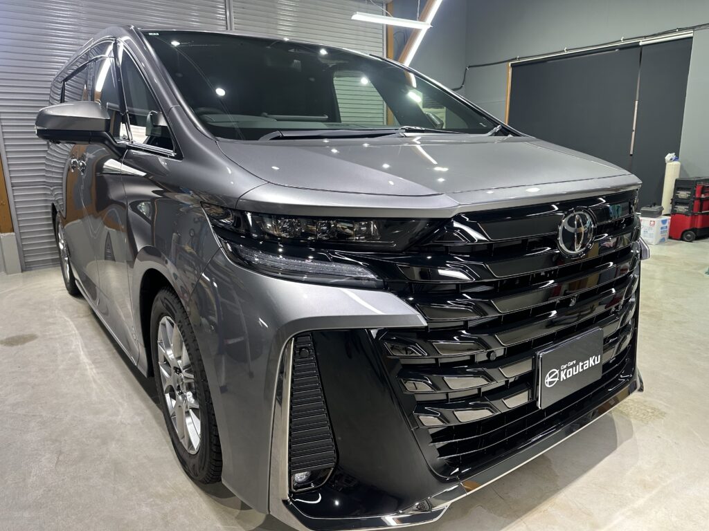トヨタ・ヴェルファイア・鏡面磨き作業+セラミックコーティング施工事例　富山市Ｏ様