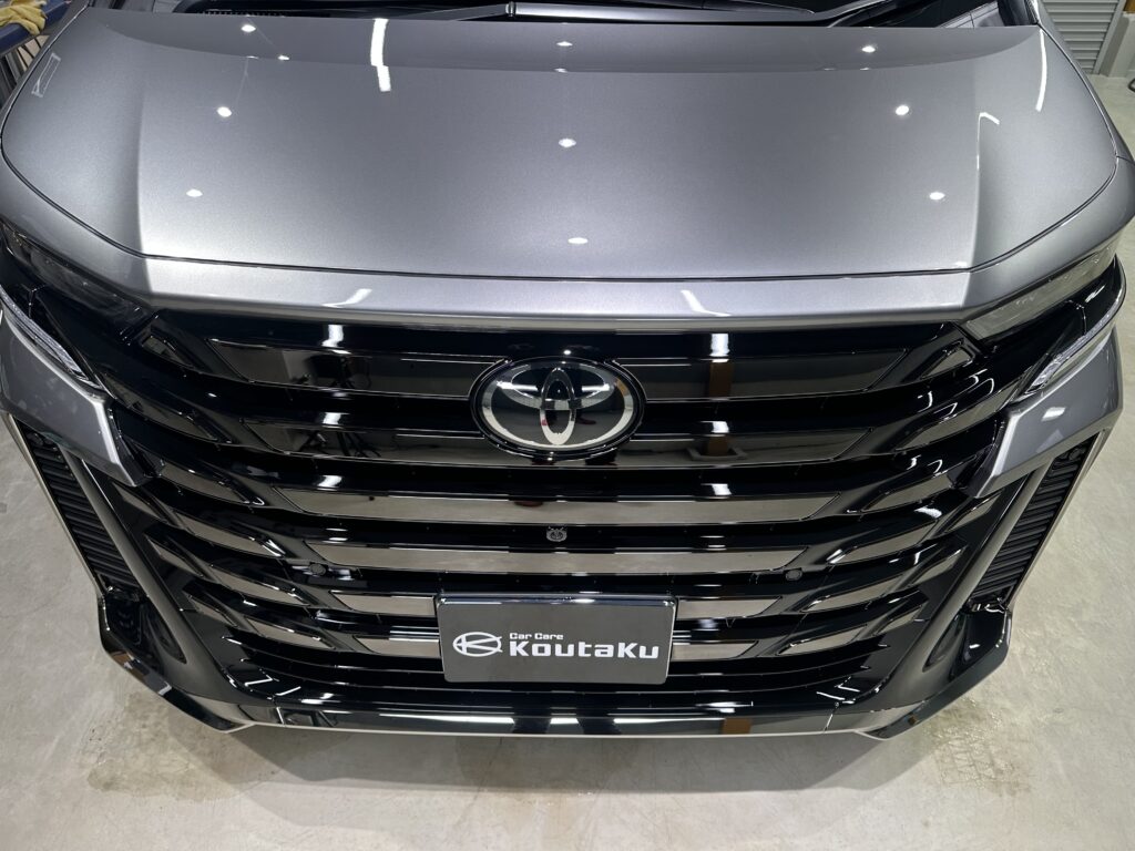 トヨタ・ヴェルファイア・鏡面磨き作業+セラミックコーティング施工事例　富山市Ｏ様