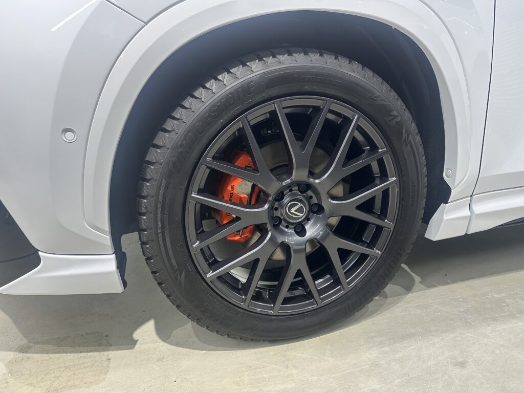 レクサスNX450ｈ+・インテリアコーティング・鏡面磨き作業+セラミックコーティング施工事例　　富山市Ｔ様