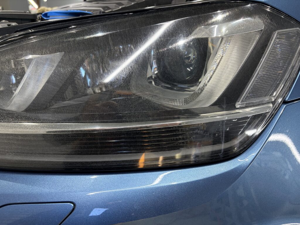 フォルクスワーゲン・ゴルフ７ヘッドライトリペア石川県小松市Ｎ様
