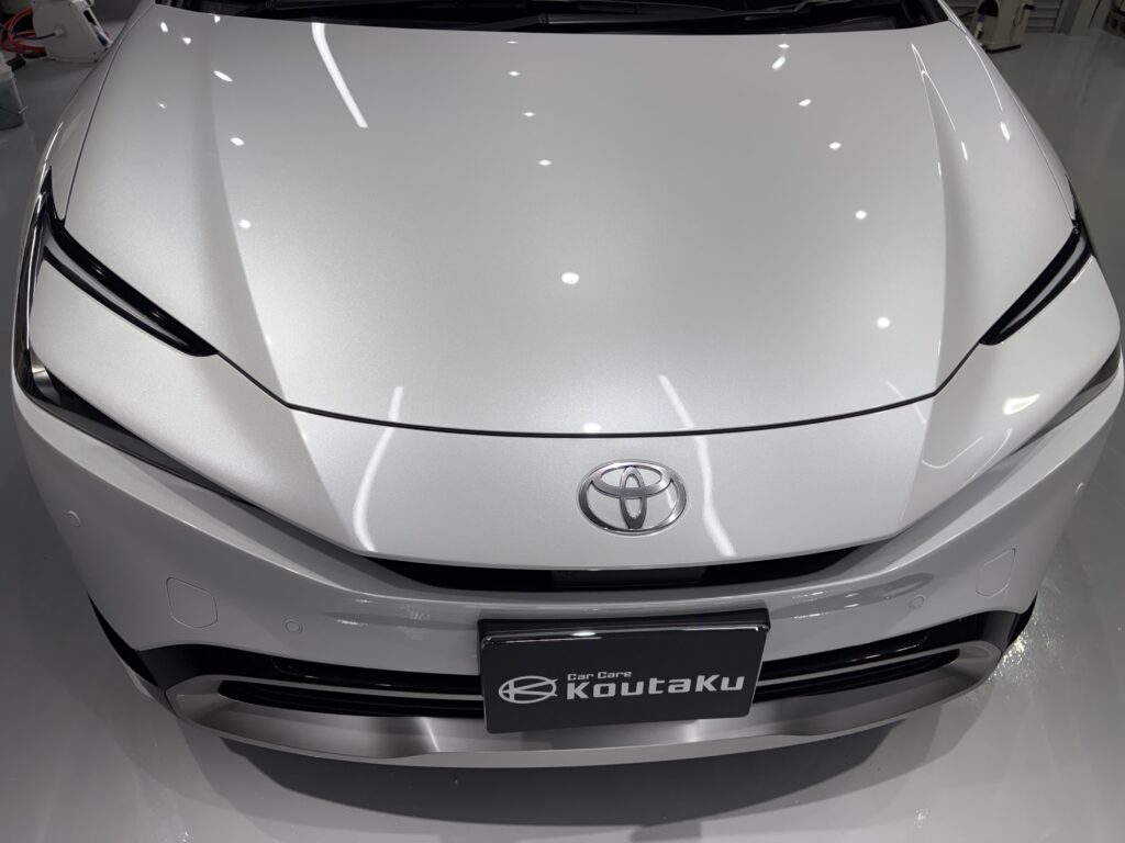トヨタプリウス・鏡面磨き作業+セラミックコーティング+遮熱カーフィルム施工事例　富山市Ｍ様