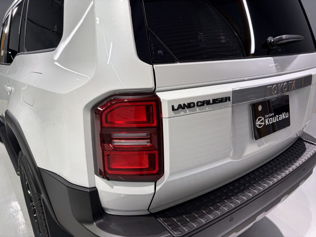 トヨタ・ランドクルーザー２５０・鏡面磨き作業+新開発セラミックコーティング施工事例　富山市Ｚ様