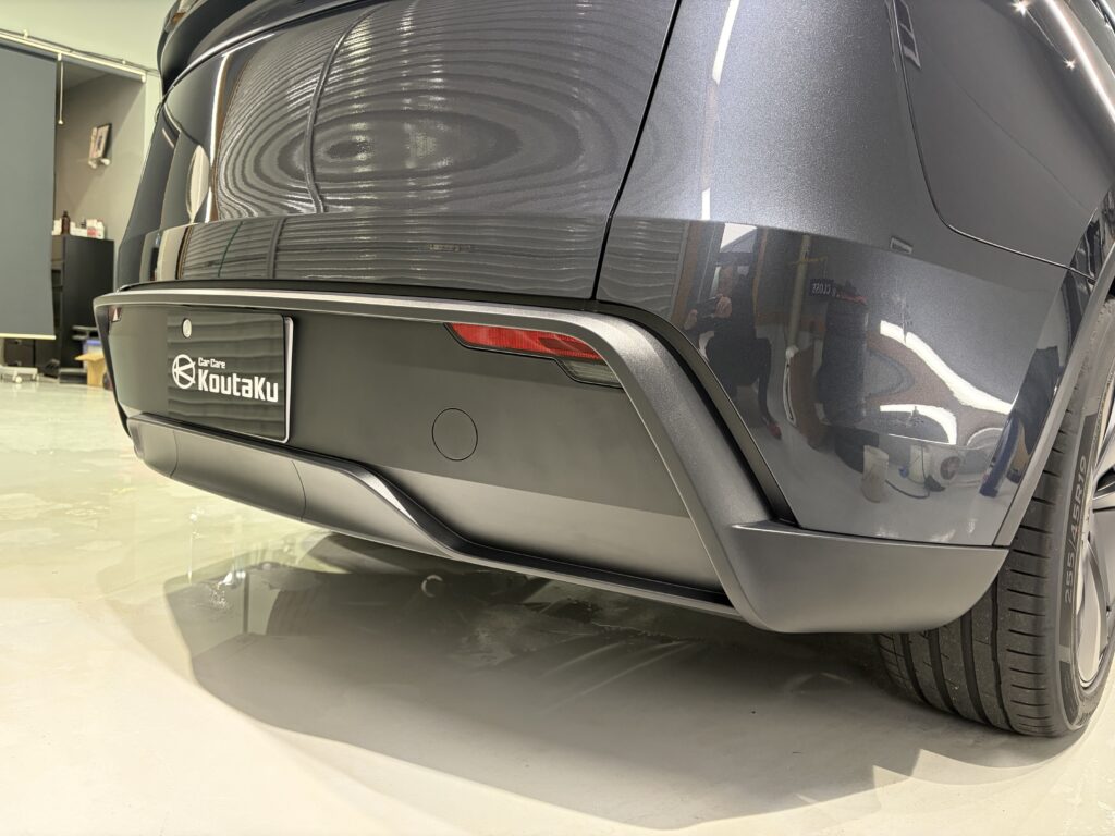 テスラモデルＹ・鏡面磨き作業+セラミックコーティング施工事例　砺波市Ｈ様