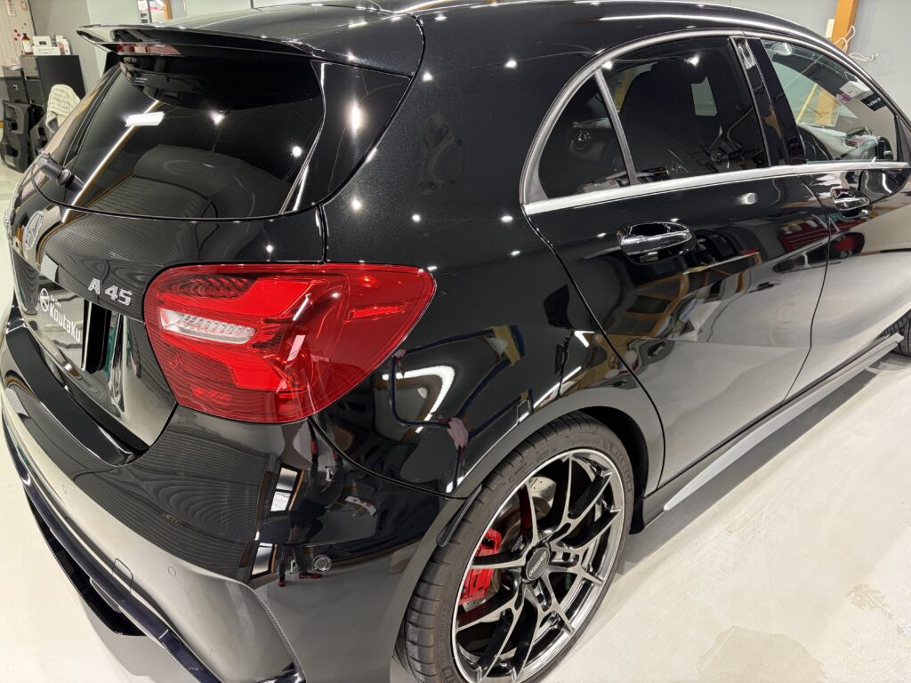 メルセデスベンツ・鏡面磨き作業+セラミックコーティング施工事例　滑川市Ｙ様