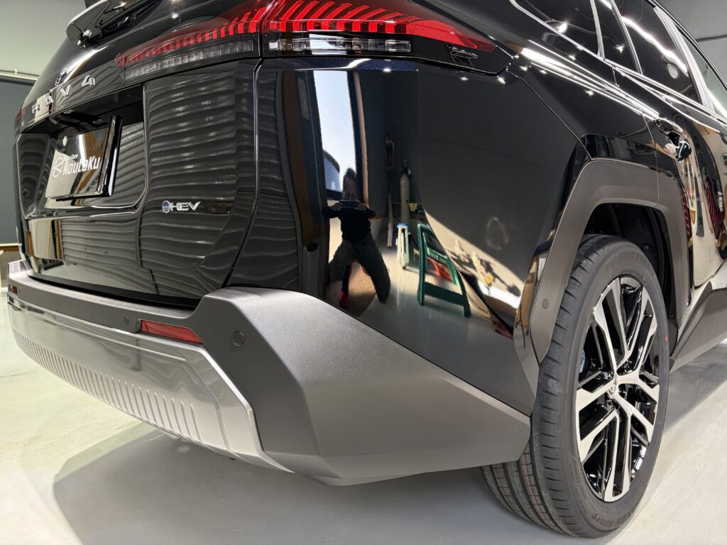 新型RAV4・遮熱断熱カーフィルム・鏡面磨き作業+セラミックコーティング施工事例 富山市J様
