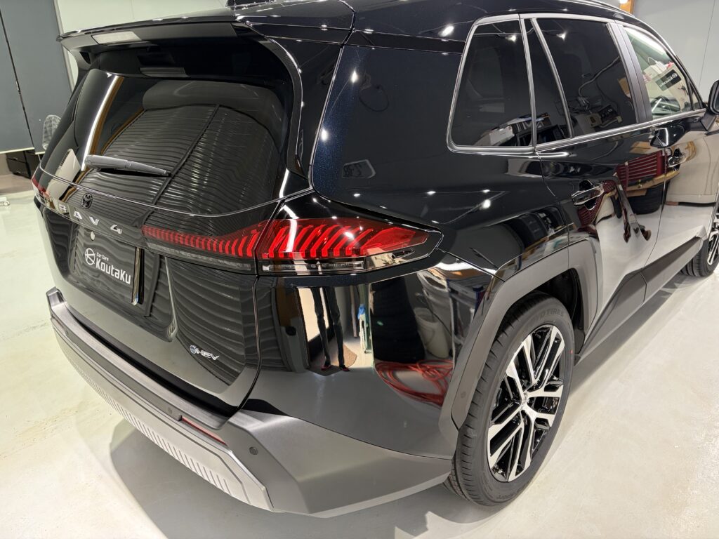新型RAV4・遮熱断熱カーフィルム・鏡面磨き作業+セラミックコーティング施工事例 富山市J様