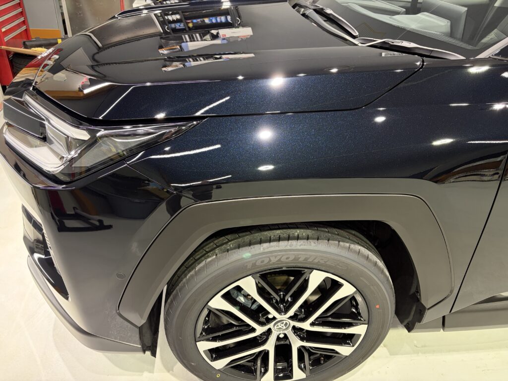 新型RAV4・遮熱断熱カーフィルム・鏡面磨き作業+セラミックコーティング施工事例 富山市J様