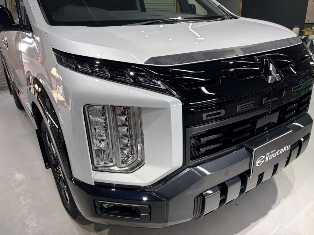 三菱デリカD5・鏡面磨き作業+新開発セラミックコーティング施工事例 富山市U様