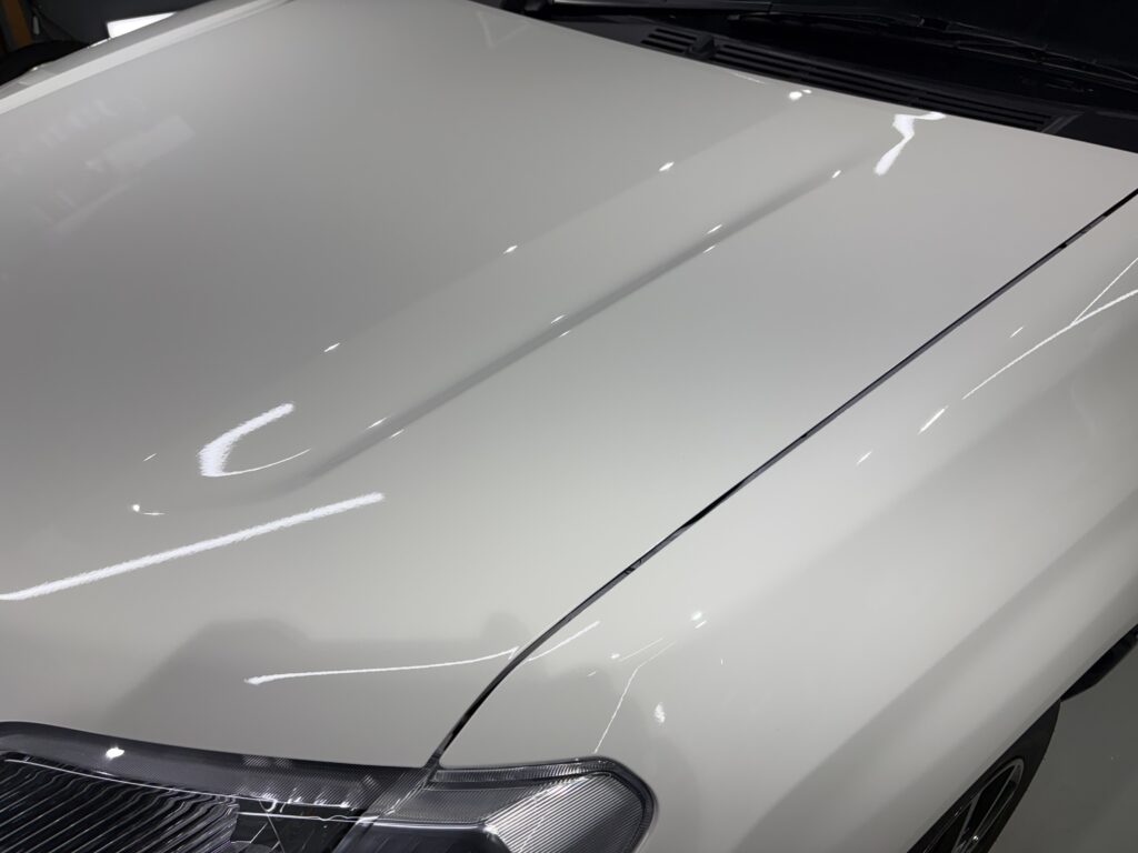 トヨタプロボックス・遮熱断熱カーフィルム・鏡面磨き作業+セラミックコーティング施工事例