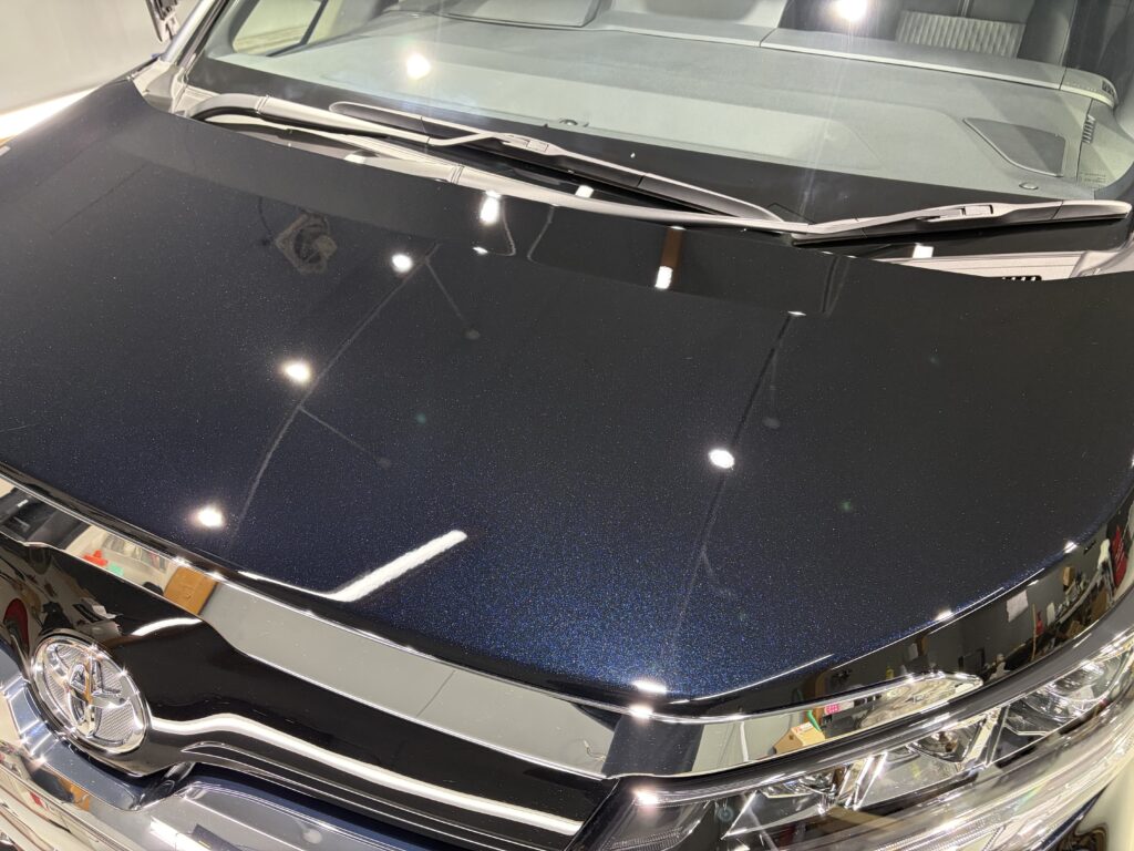 トヨタノア・遮熱断熱カーフィルム・鏡面磨き作業+セラミックコーティング施工事例 富山市K様