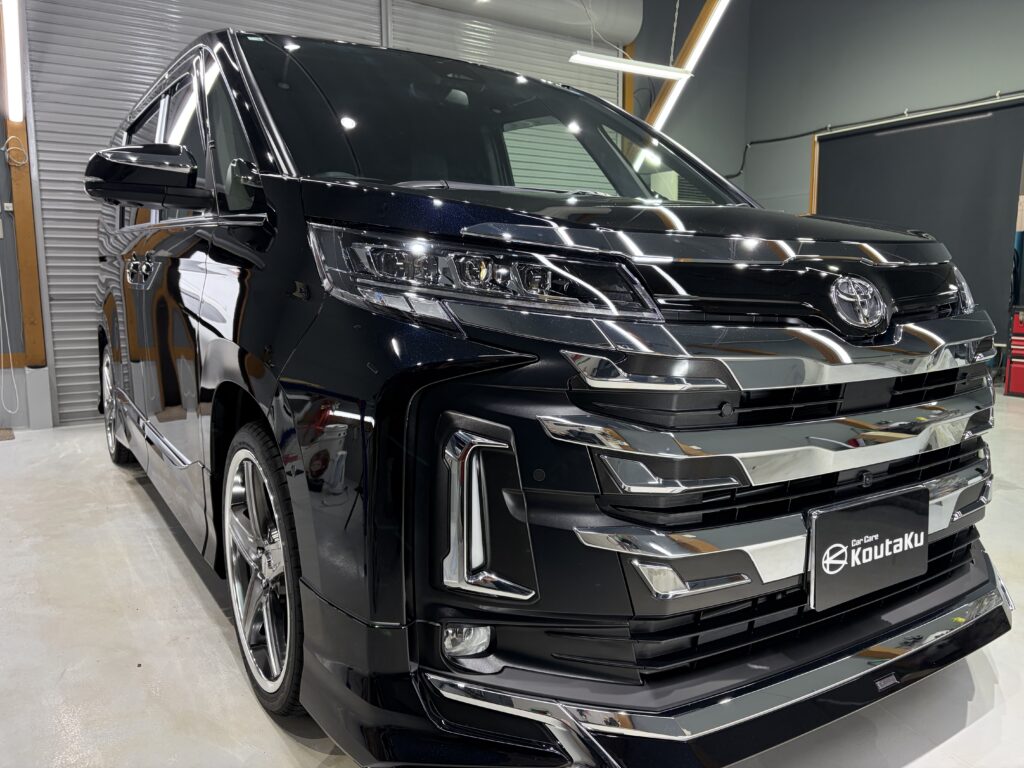 トヨタノア・遮熱断熱カーフィルム・鏡面磨き作業+セラミックコーティング施工事例 富山市K様