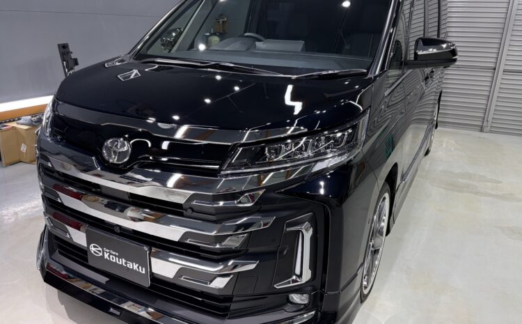 トヨタノア・遮熱断熱カーフィルム・鏡面磨き作業+セラミックコーティング施工事例　富山市Ｋ様