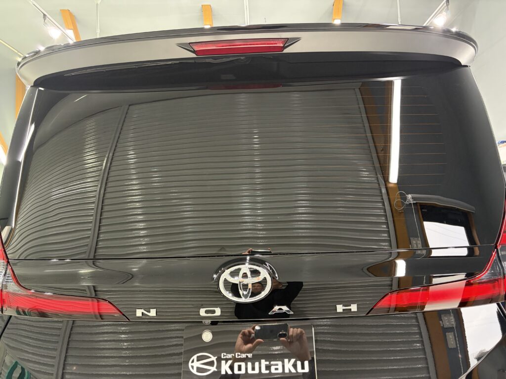 トヨタノア・遮熱断熱カーフィルム・鏡面磨き作業+セラミックコーティング施工事例 富山市K様