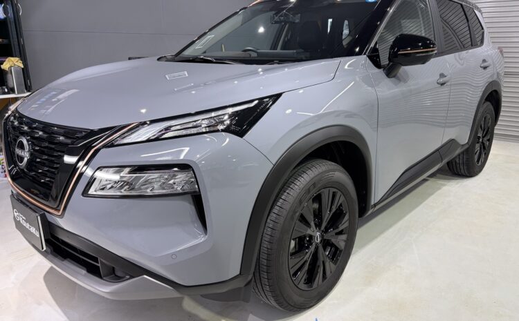 日産・エクストレイル・鏡面磨き作業+セラミックコーティング施工事例　富山市Ｍ様