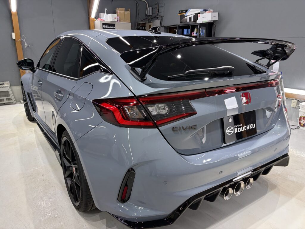シビックタイプＲ・鏡面磨き作業+新開発セラミックコーティング施工事例　富山市Ｋ様