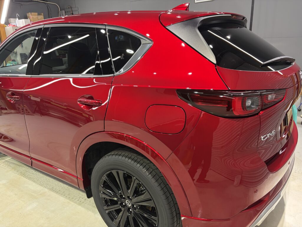 マツダＣＸ５・鏡面磨き作業+セラミックコーティング施工事例・ガラス全面撥水施工　富山市Ｏ様