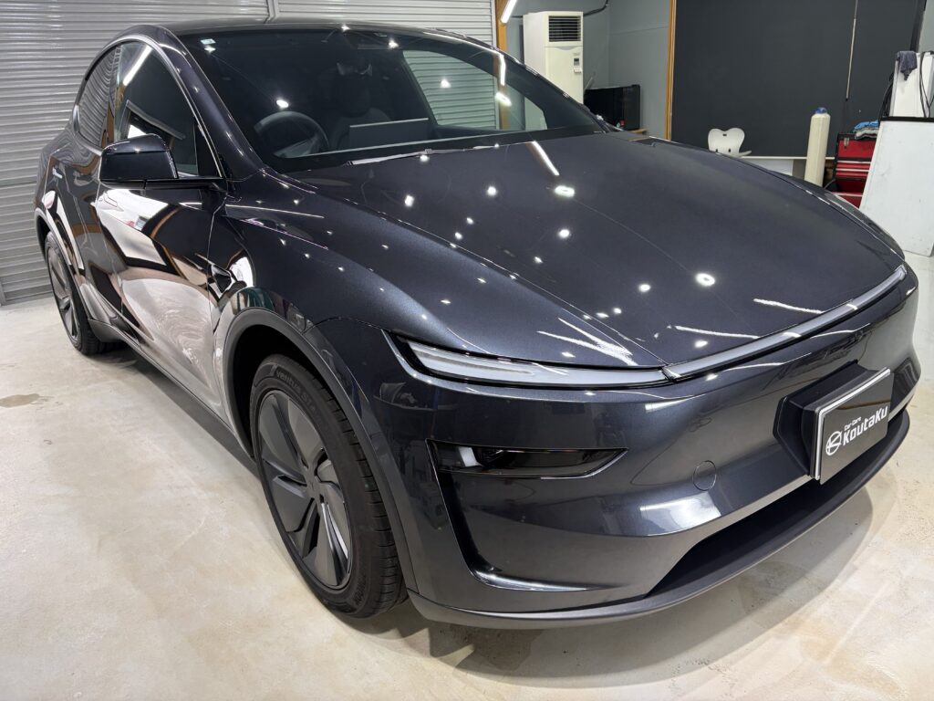 テスラモデルＹ・鏡面磨き作業+新開発セラミックコーティング施工事例　富山県富山市Ｎ様