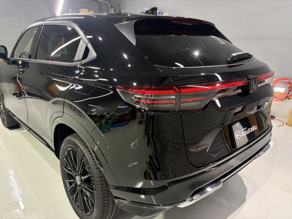 ホンダ・ヴェゼル・鏡面磨き作業+新開発セラミックコーティング施工事例　富山市Ｔ様