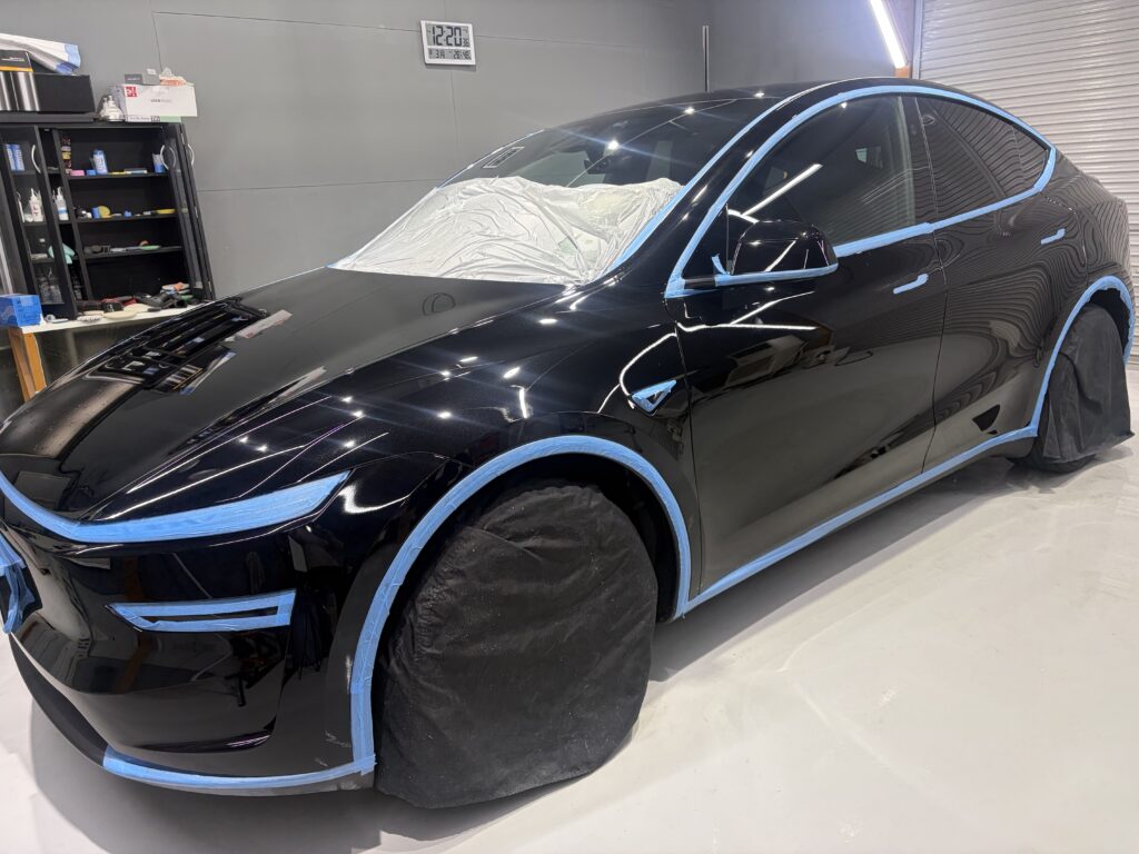 テスラモデルY・鏡面磨き作業+新開発セラミックコーティング施工事例 富山市N様