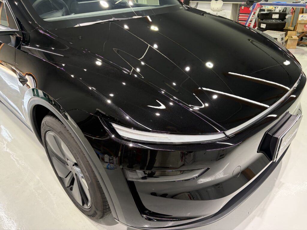 テスラモデルY・鏡面磨き作業+新開発セラミックコーティング施工事例 富山市N様