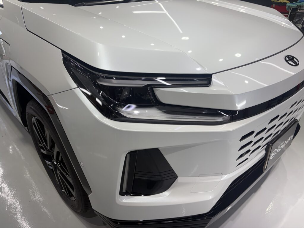 RAV4・鏡面磨き作業+セラミックコーティング・遮熱断熱カーフィルム施工事例 富山市M様