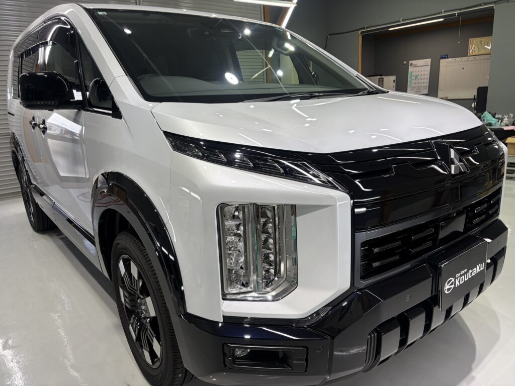 デリカD5・鏡面磨き作業+セラミックコーティング+遮熱断熱カーフィルム施工事例 富山市I様