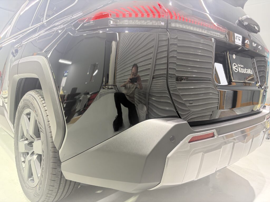 新型RAV4・鏡面磨き作業+新開発セラミックコーティング施工事例 富山市I様