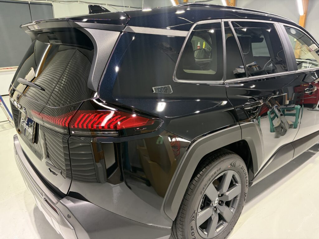 新型RAV4・鏡面磨き作業+新開発セラミックコーティング施工事例 富山市I様
