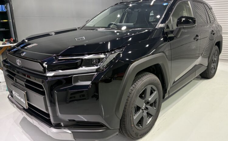 新型ＲＡＶ４・鏡面磨き作業+新開発セラミックコーティング施工事例　富山市Ｉ様