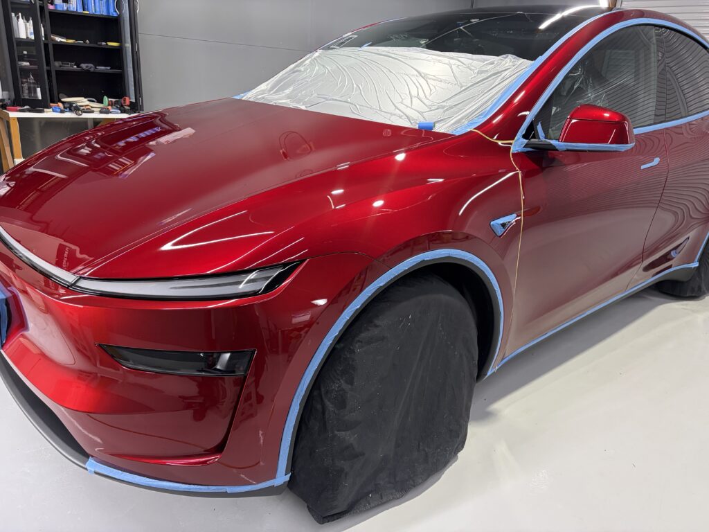 テスラモデルYL・鏡面磨き作業+セラミックコーティング施工事例 富山県富山市S様