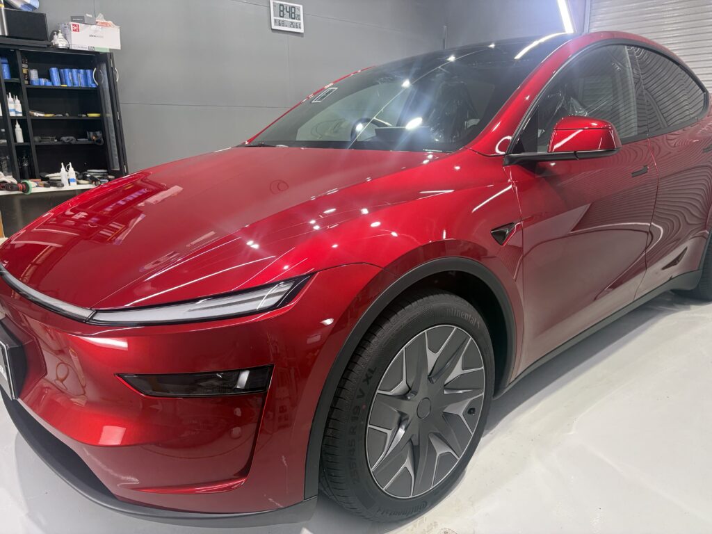 テスラモデルYL・鏡面磨き作業+セラミックコーティング施工事例 富山県富山市S様