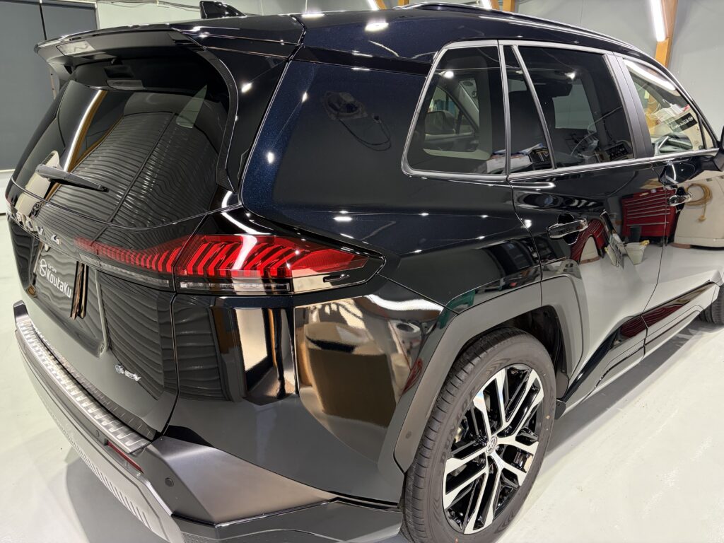 新型トヨタRAV4 鏡面磨き作業・新開発セラミックコーティング施工事例 富山市T様