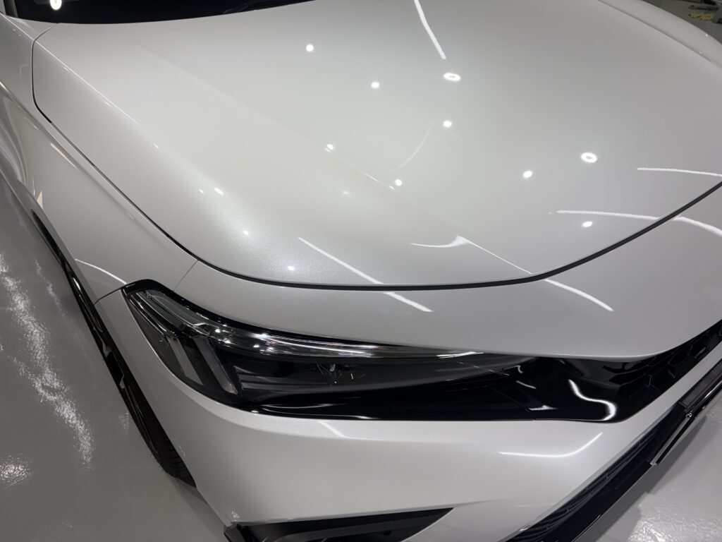 ホンダ・シビック 頑固なシミと洗車キズを除去する鏡面磨き作業+セラミックコーティング