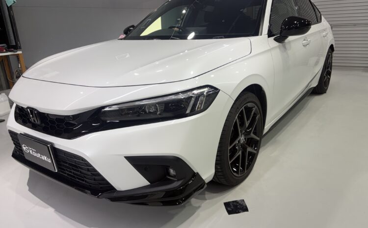 ホンダ・シビック　頑固なシミと洗車キズを除去する鏡面磨き作業+セラミックコーティング